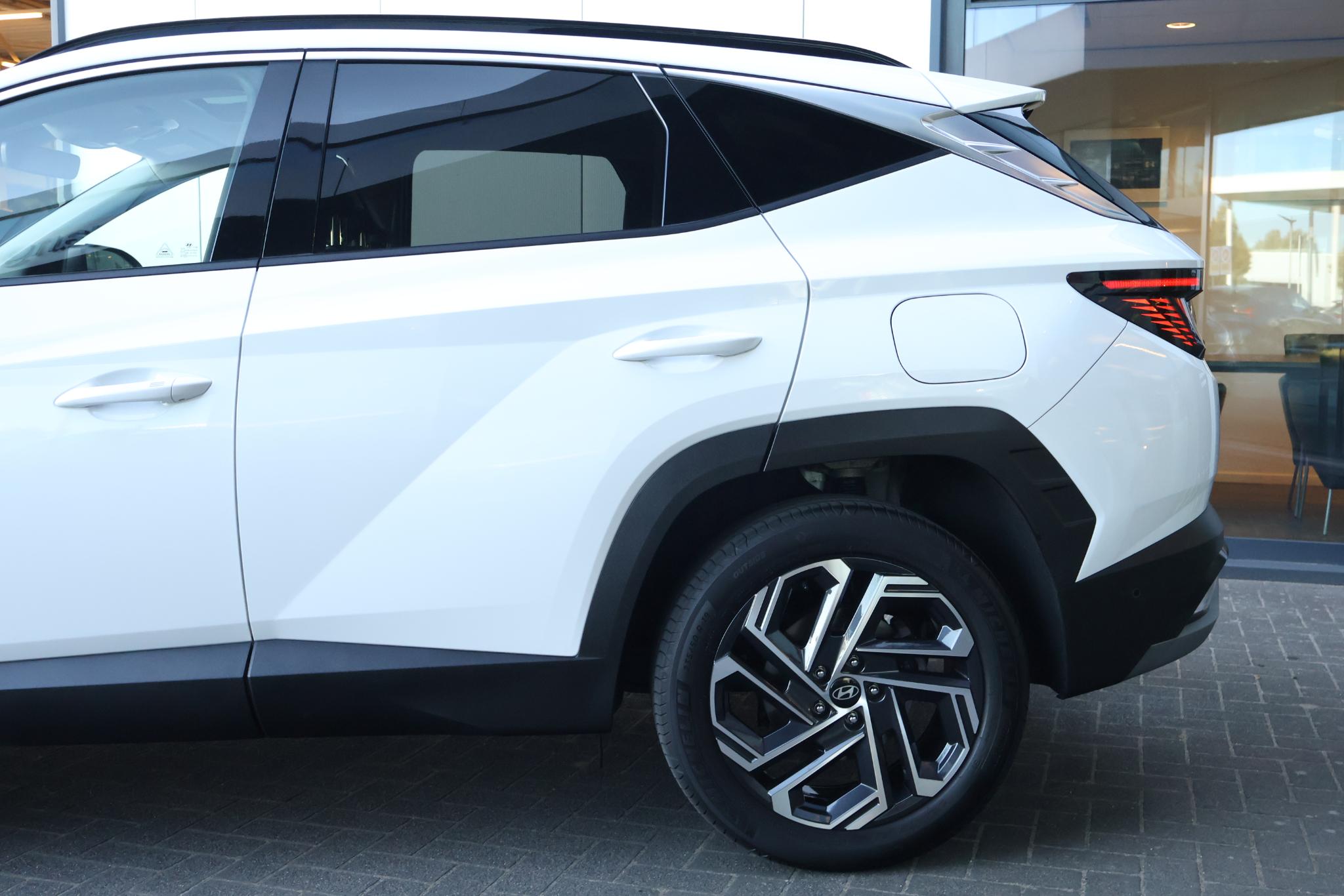 Hyundai Tucson 1.6 T-GDI HEV Premium Sky - Bild 5