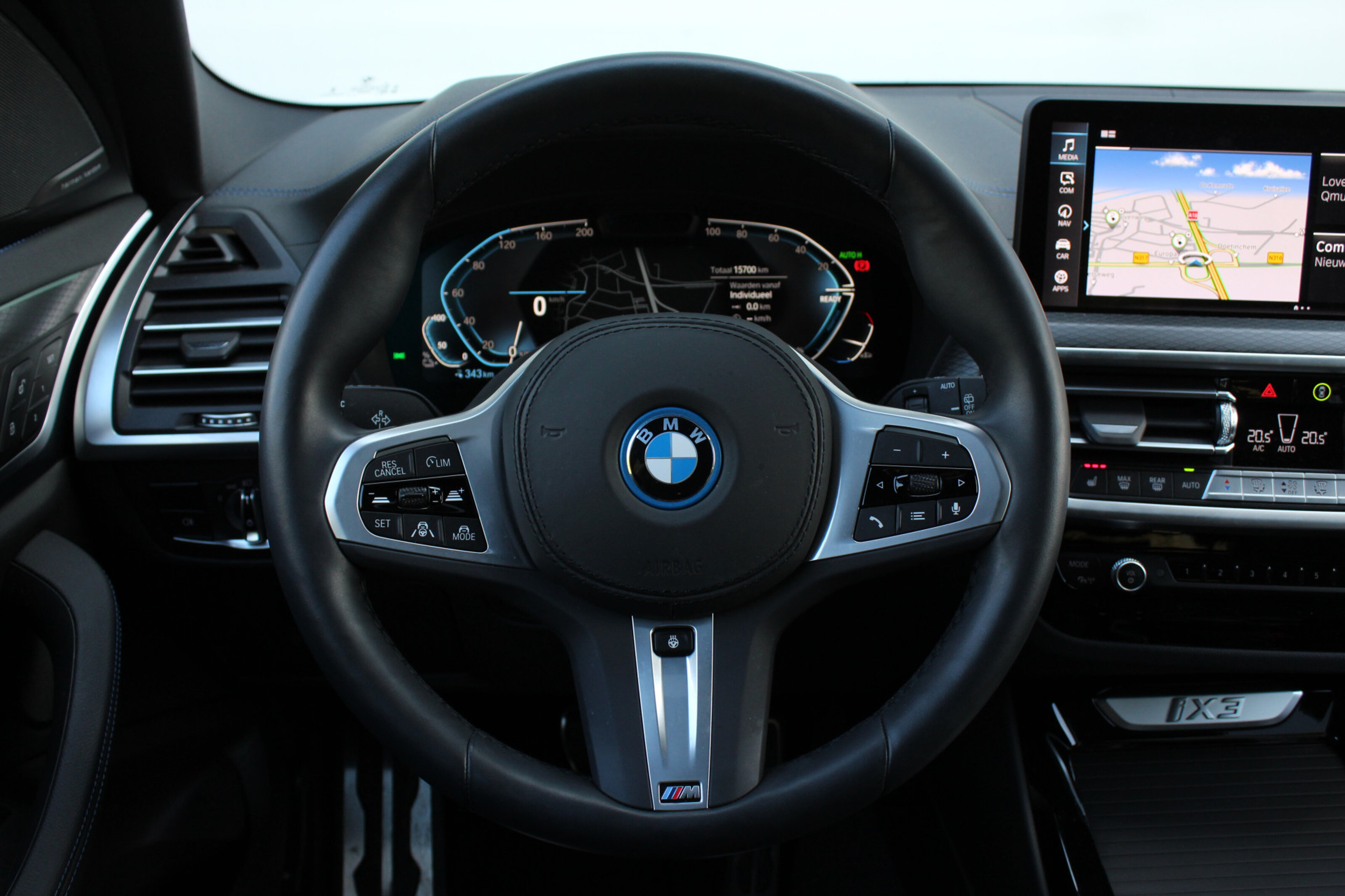 BMW iX3 8