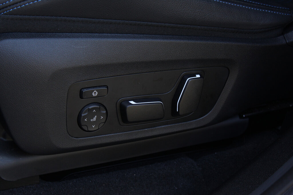 BMW iX3 14