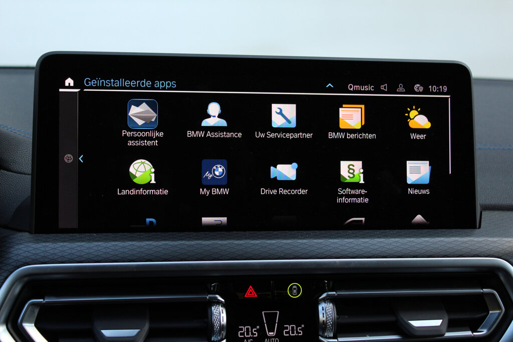 BMW iX3 29