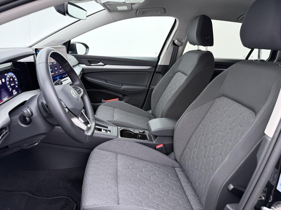 Volkswagen Golf Variant 1.5 eTSI Life Edition