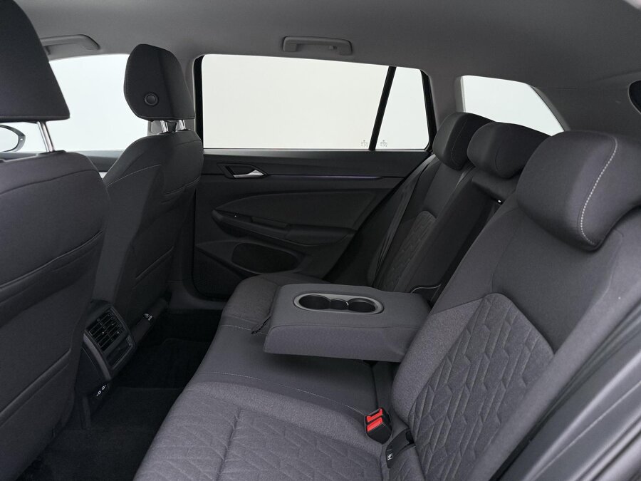 Volkswagen Golf Variant 1.5 eTSI Life Edition