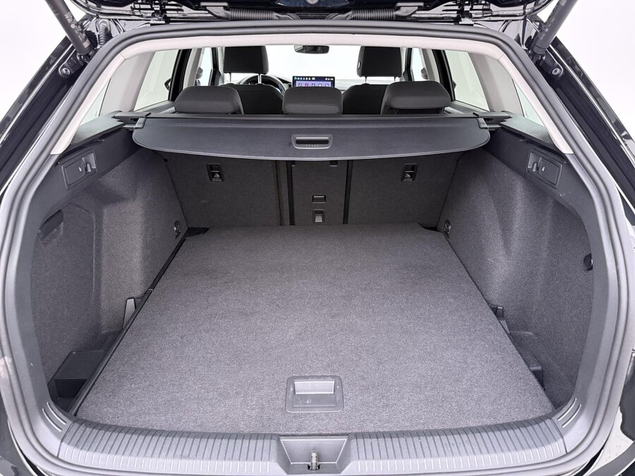 Volkswagen Golf Variant 1.5 eTSI Life Edition