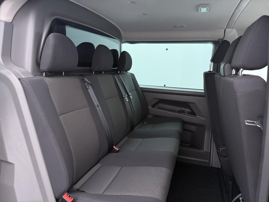 Volkswagen Bedrijfswagens Transporter 2.0 TDI 150 PK DSG L2H1 DC Highline