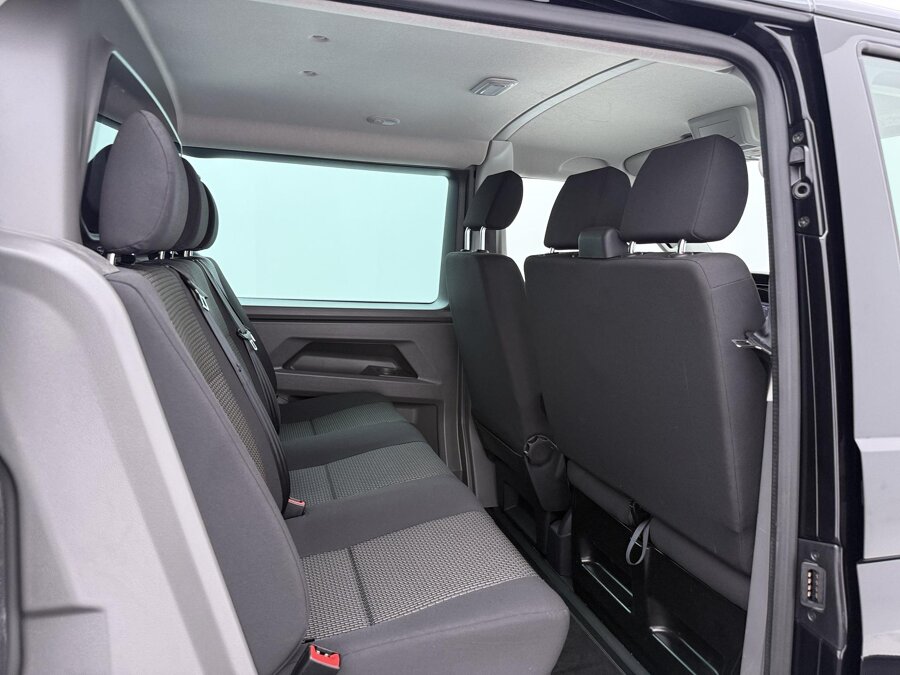 Volkswagen Bedrijfswagens Transporter 2.0 TDI 150 PK DSG L2H1 DC Highline