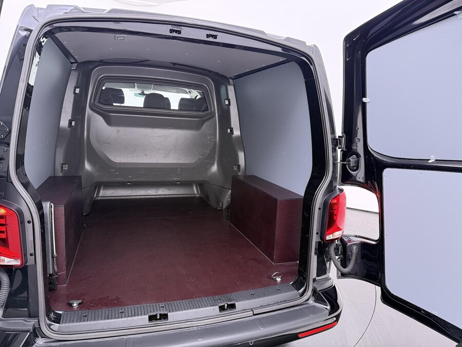 Volkswagen Bedrijfswagens Transporter 2.0 TDI 150 PK DSG L2H1 DC Highline