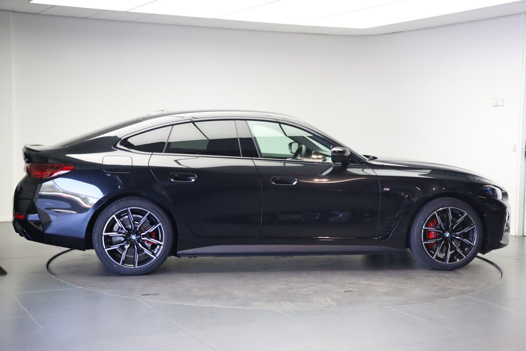 BMW i4 4