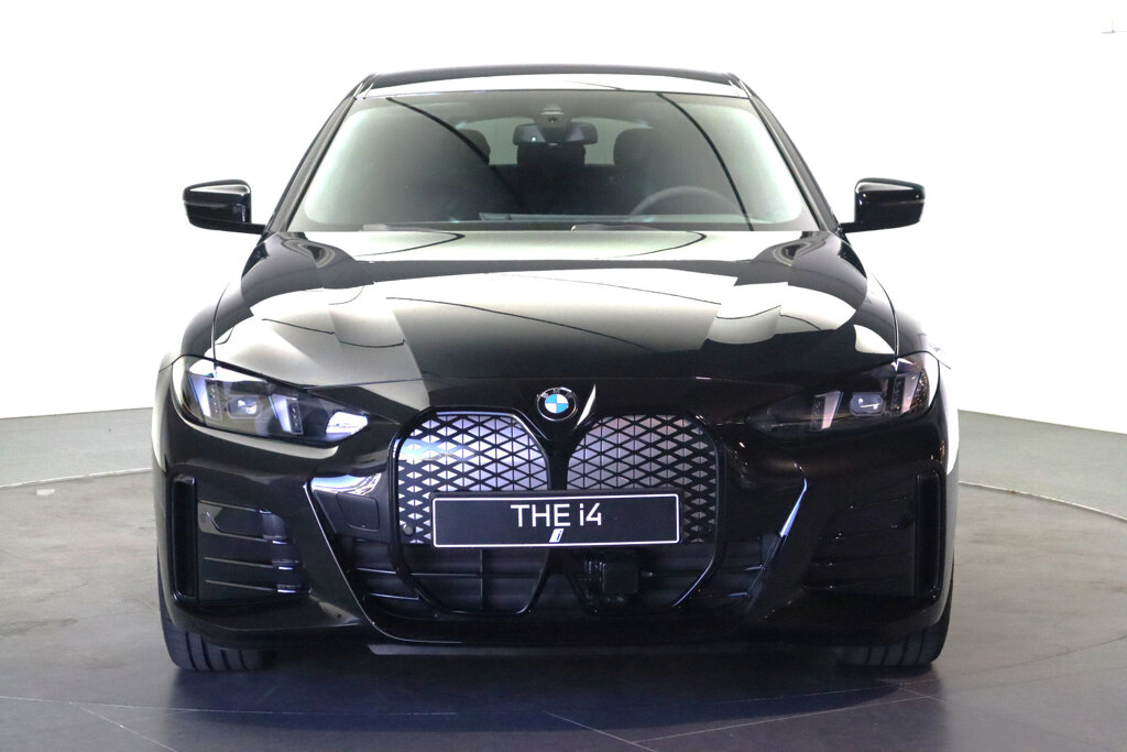 BMW i4 5