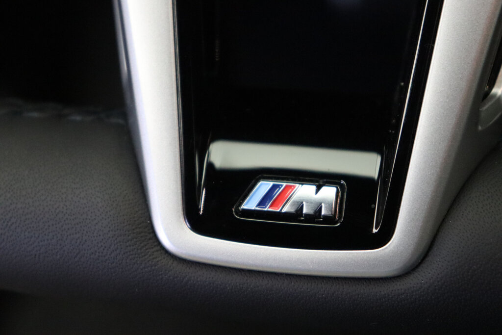 BMW i4 16