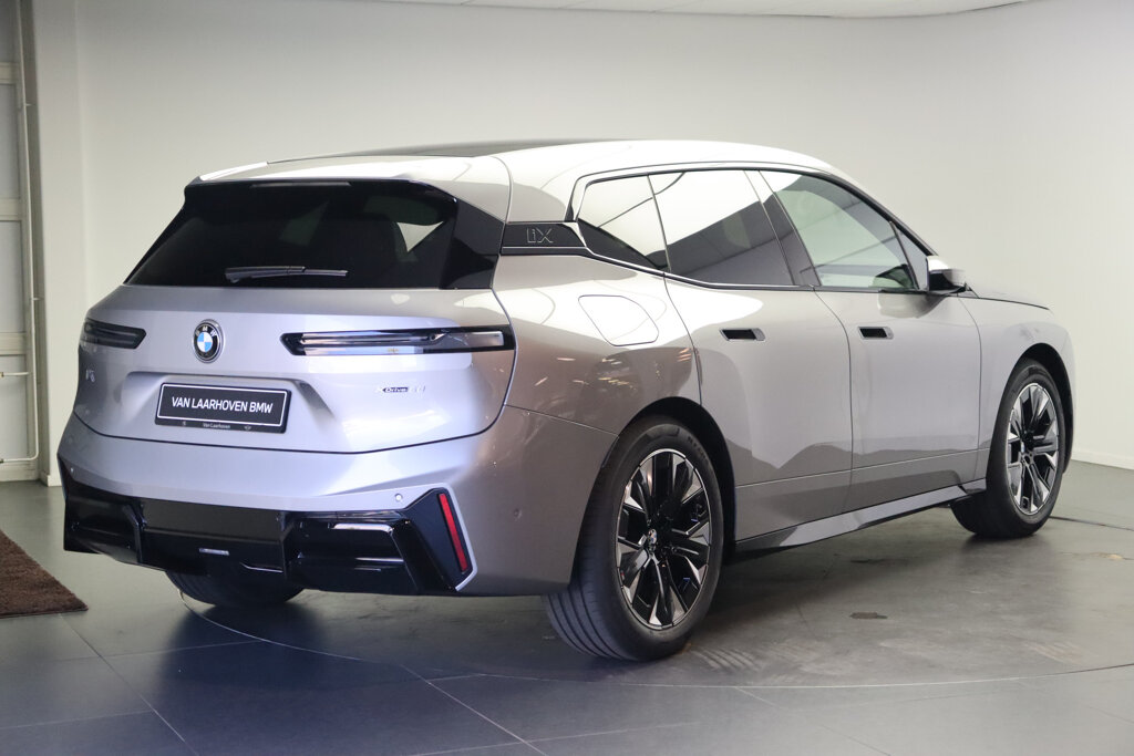 BMW iX 3
