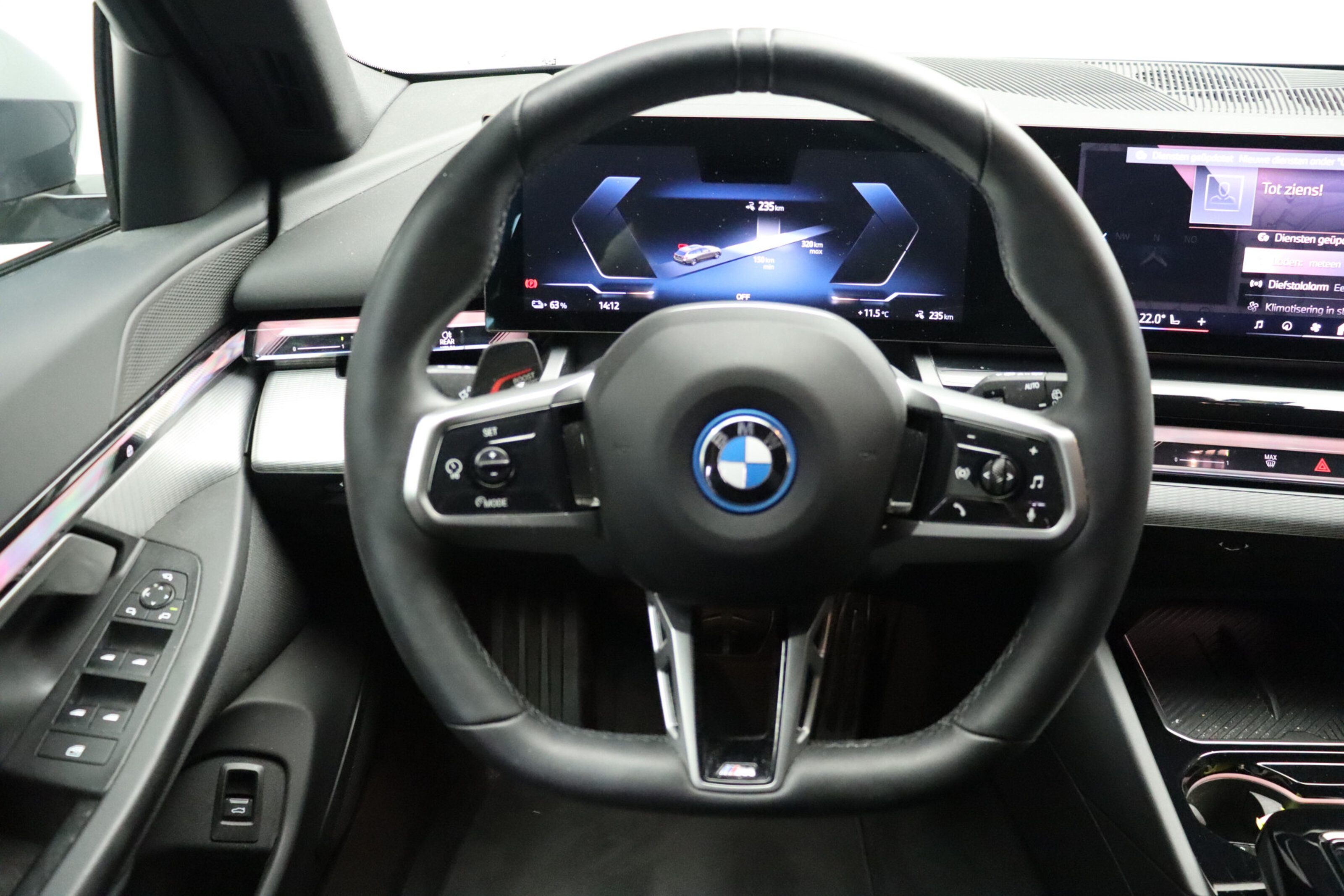 BMW i5 8