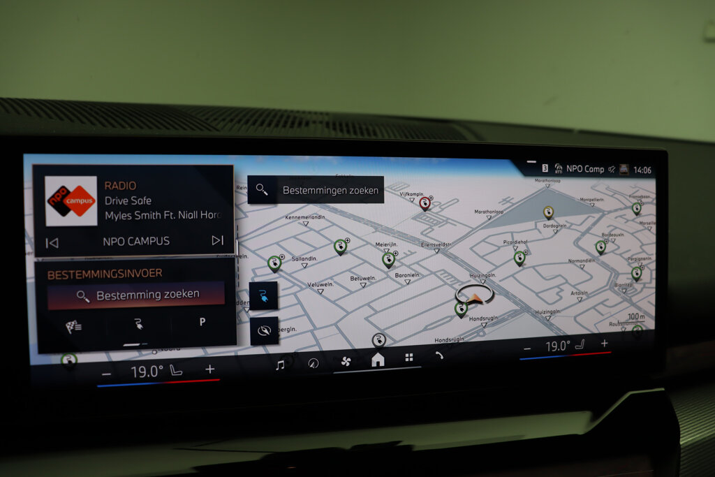 BMW i5 12