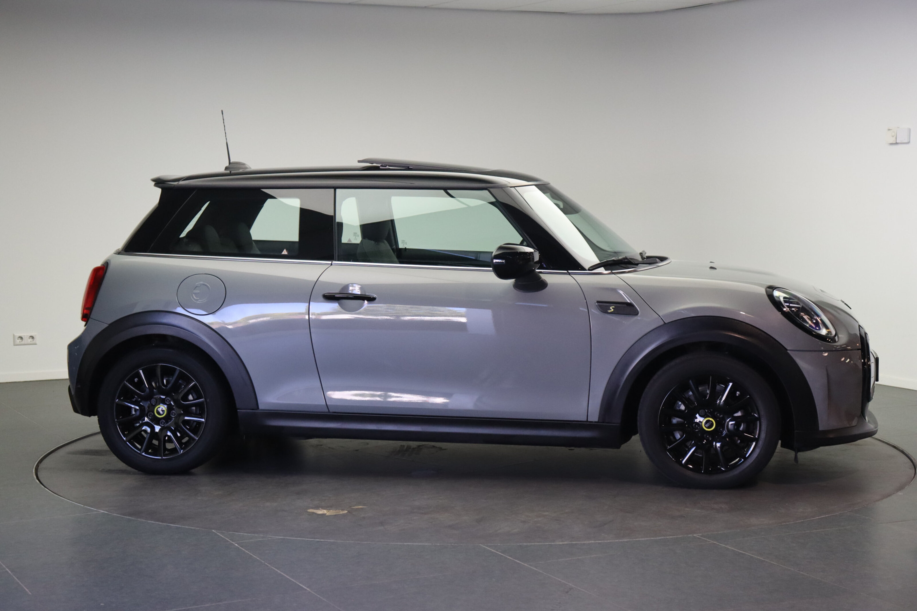 MINI Electric Classic