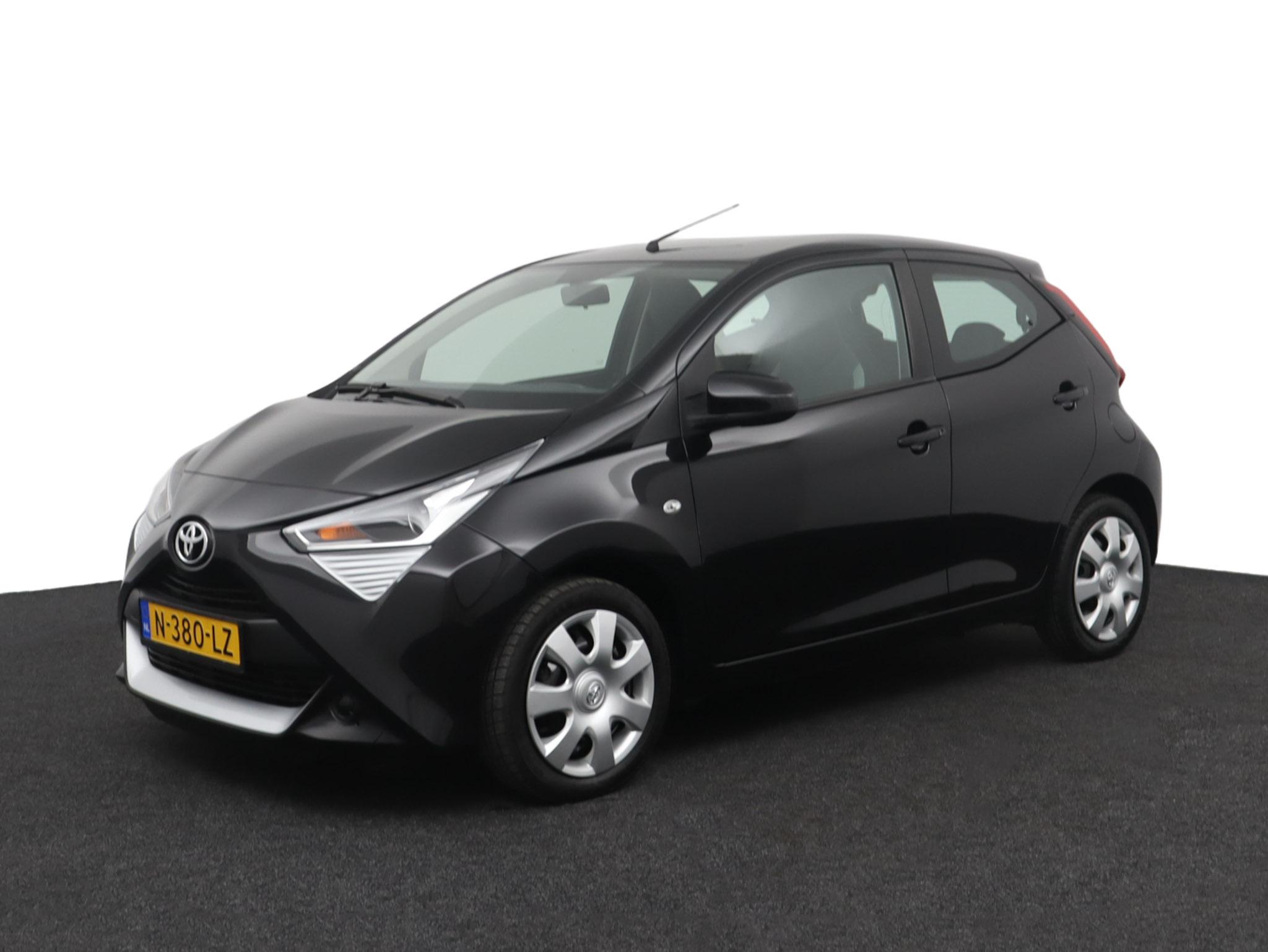 Toyota Aygo 1.0 VVT-i x-play