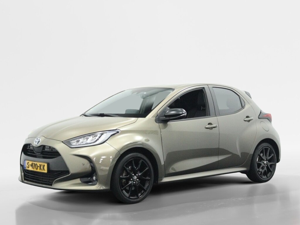 Toyota Yaris 1.5 Hybrid Executive | All season | Navigatie | Camera | Adaptive cruise