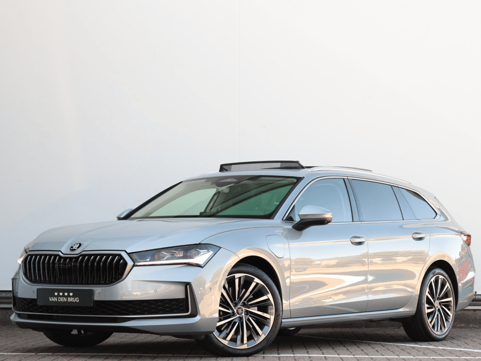 Škoda Superb 1.5 TSI PHEV Laurin & Klement - Afbeelding 1