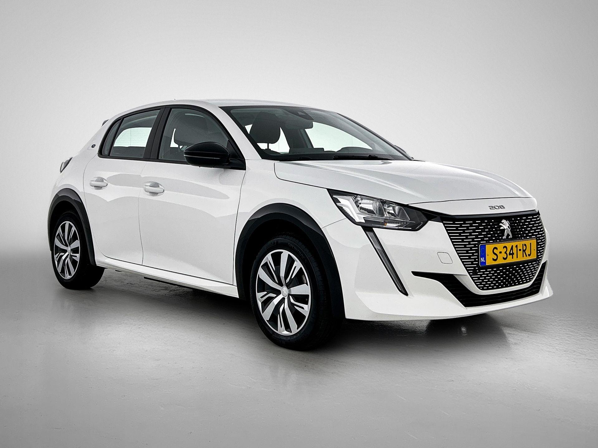 Peugeot e-208