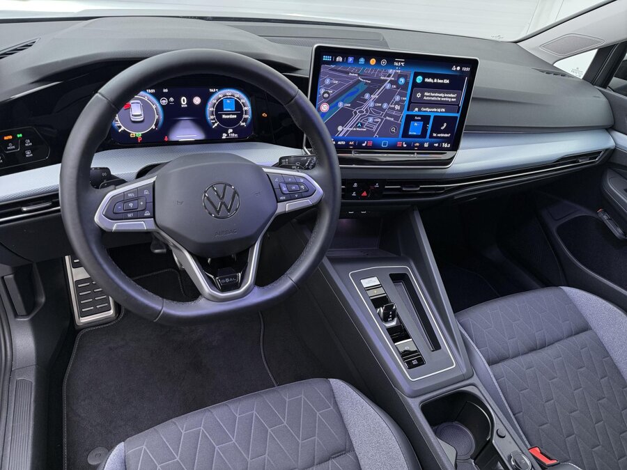 Volkswagen Golf 1.5 eTSI Life Edition