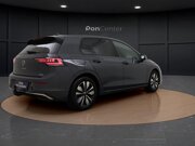 Volkswagen Golf 1.5 eTSI Life Edition