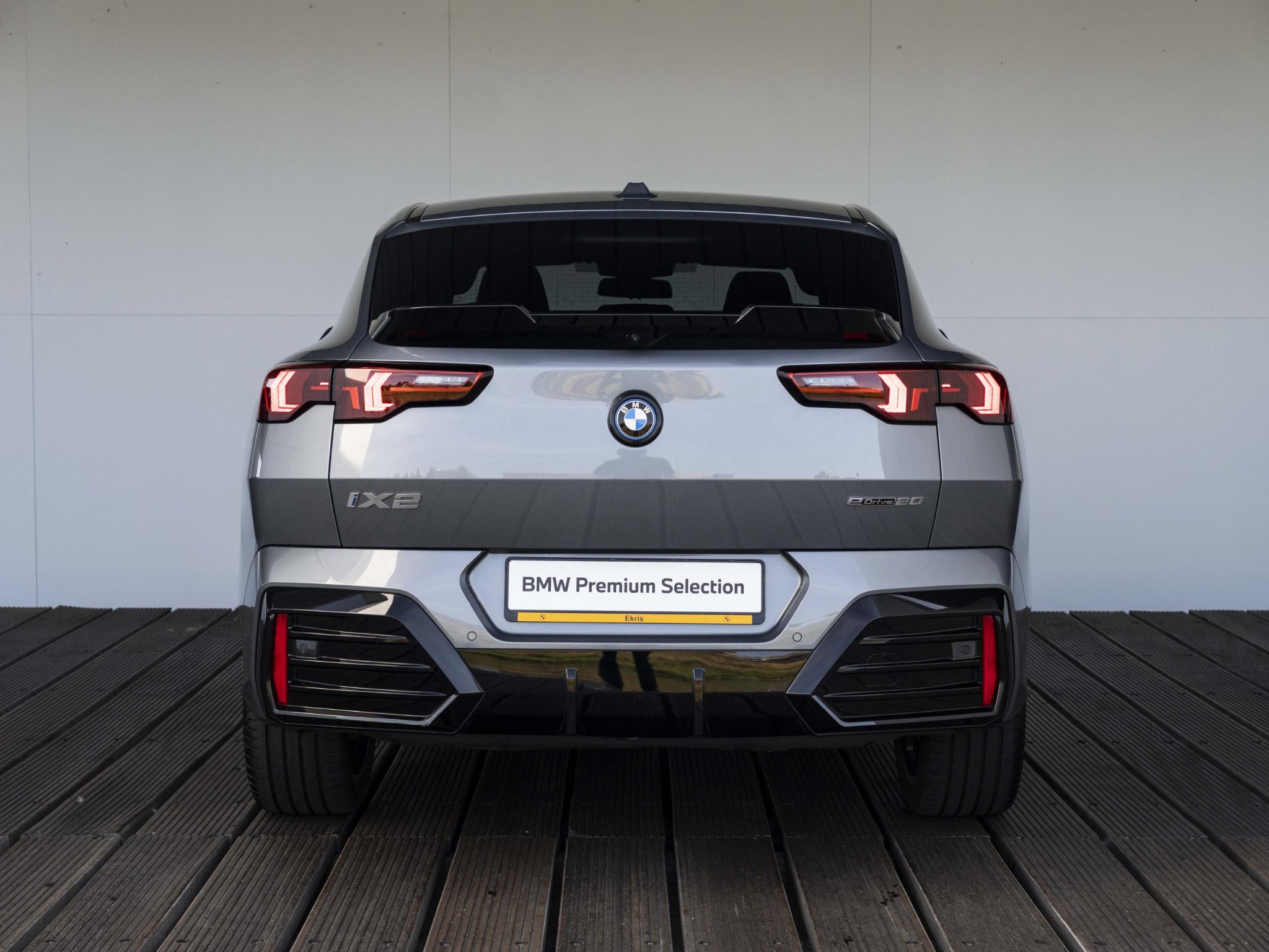 BMW iX2