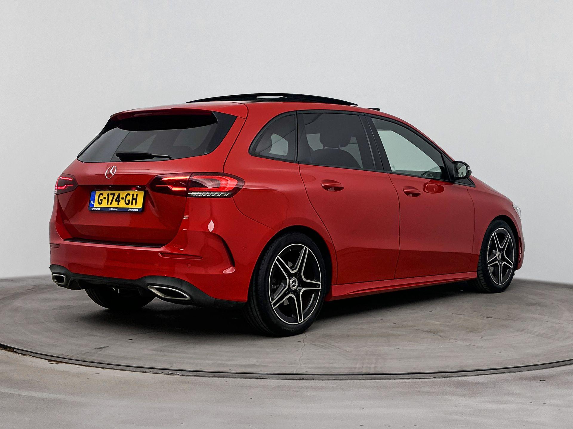 Mercedes-Benz B-Klasse 180 Business Solution AMG - Afbeelding 2