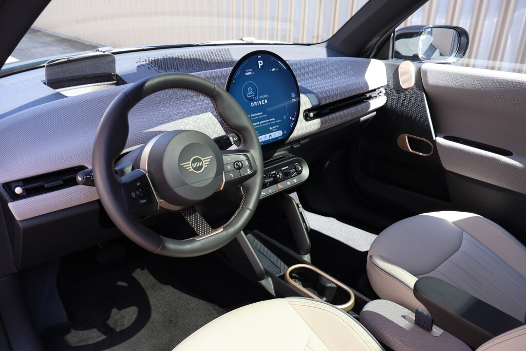 MINI Electric 16