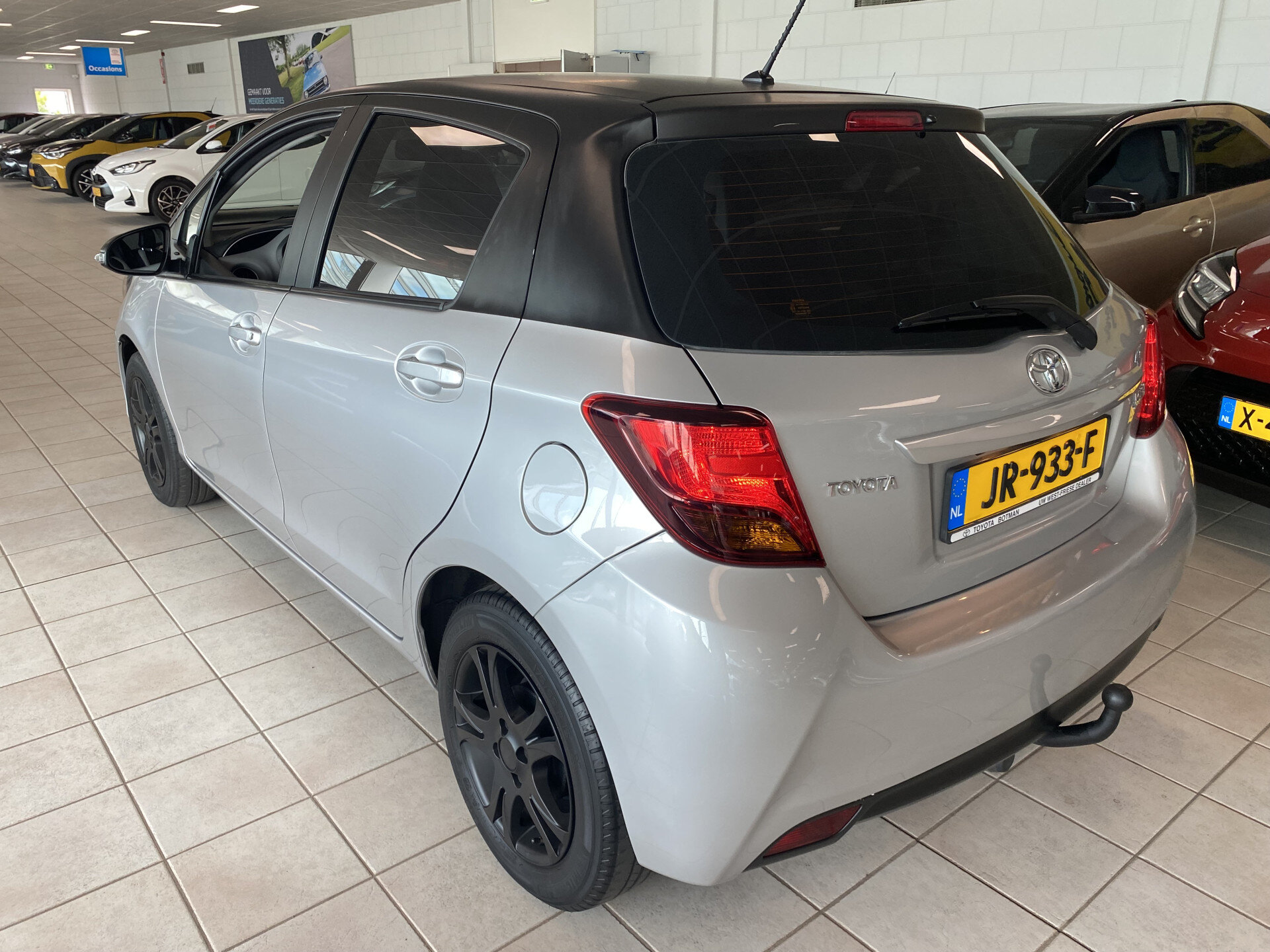 Toyota Yaris 1.3 VVT-i Aspiration Bi-Tone - Afbeelding 3