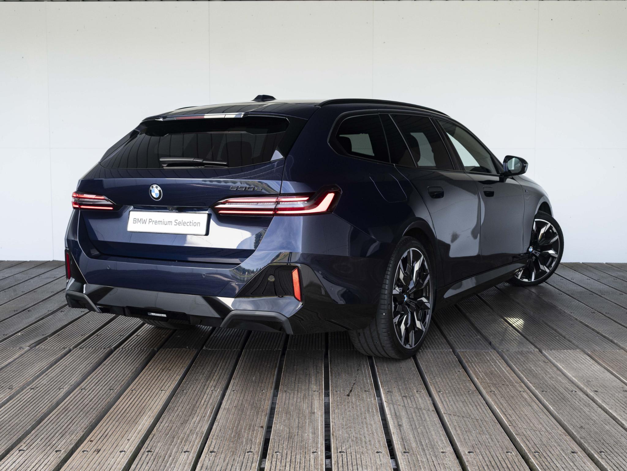 BMW 5 Serie Touring 530e - Afbeelding 2