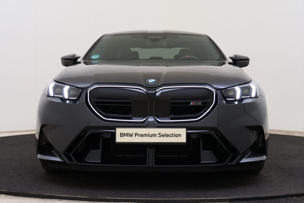 BMW M5 4