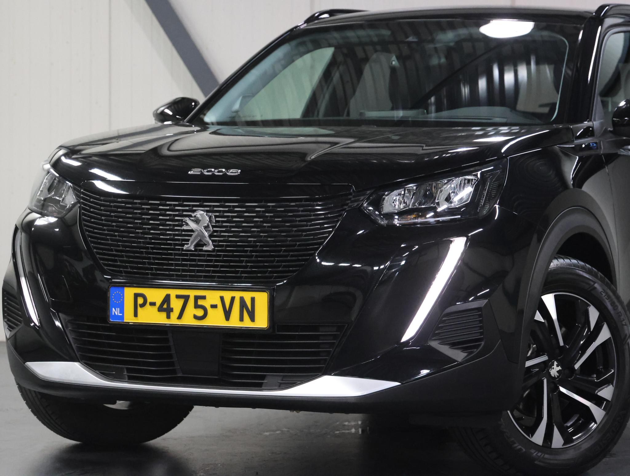 Peugeot e-2008