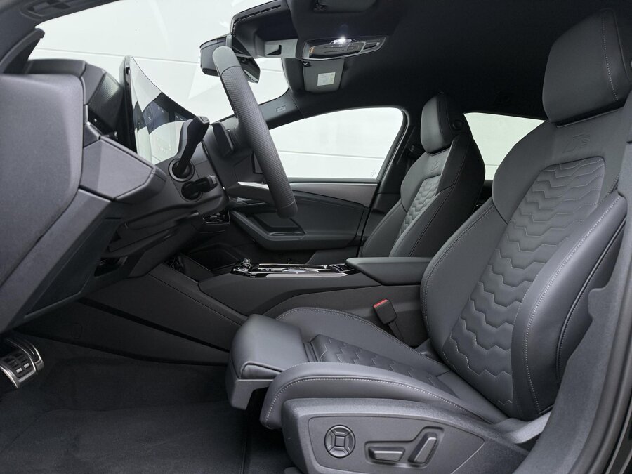Audi A6 Avant e-tron S edition 100 kWh 270 kW / 367 PK