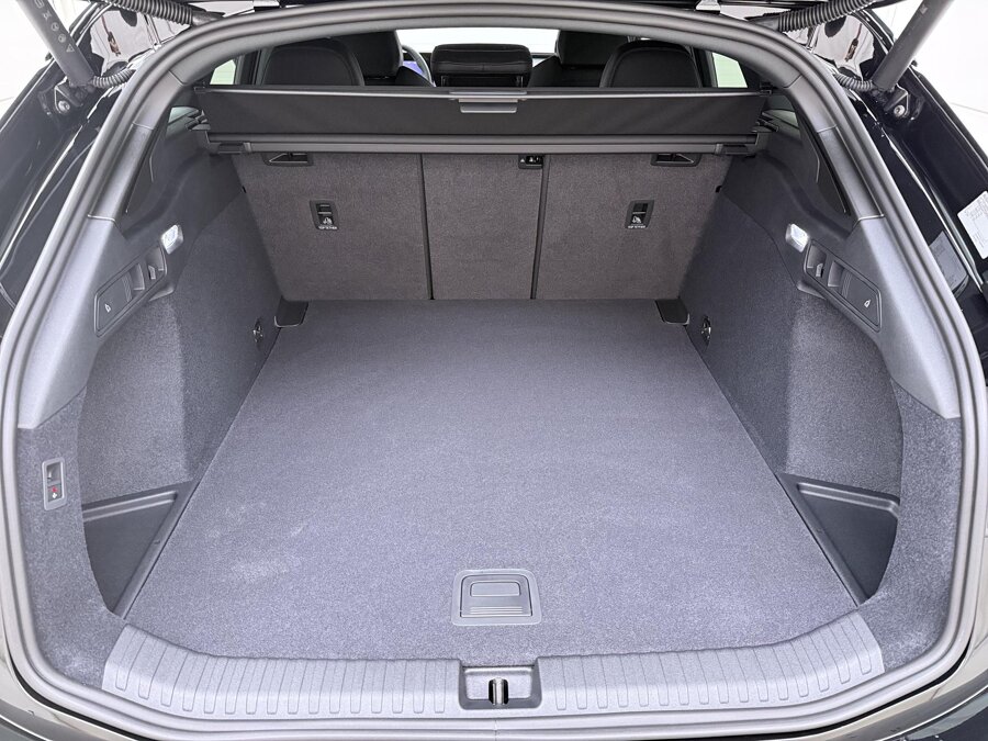 Audi A6 Avant e-tron S edition 100 kWh 270 kW / 367 PK