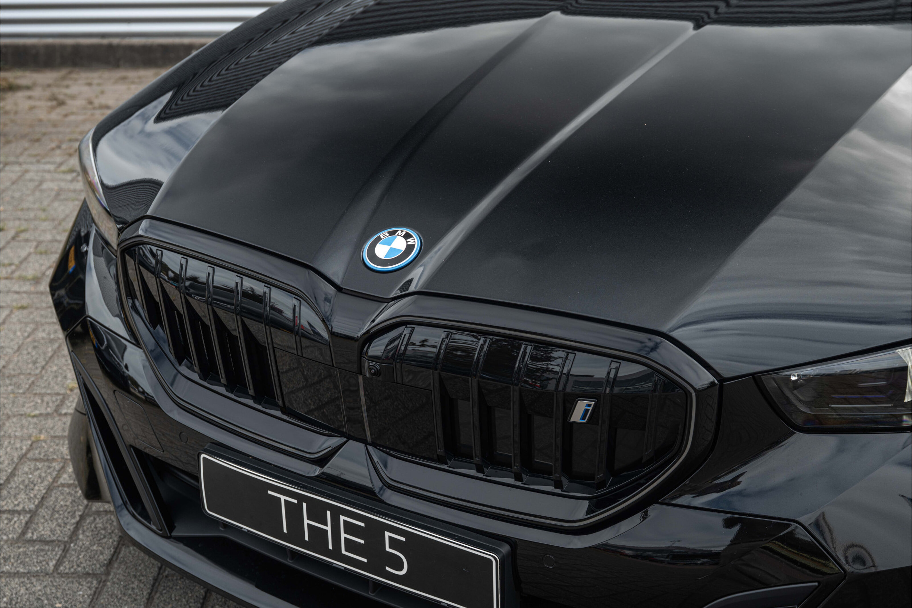 BMW i5 6