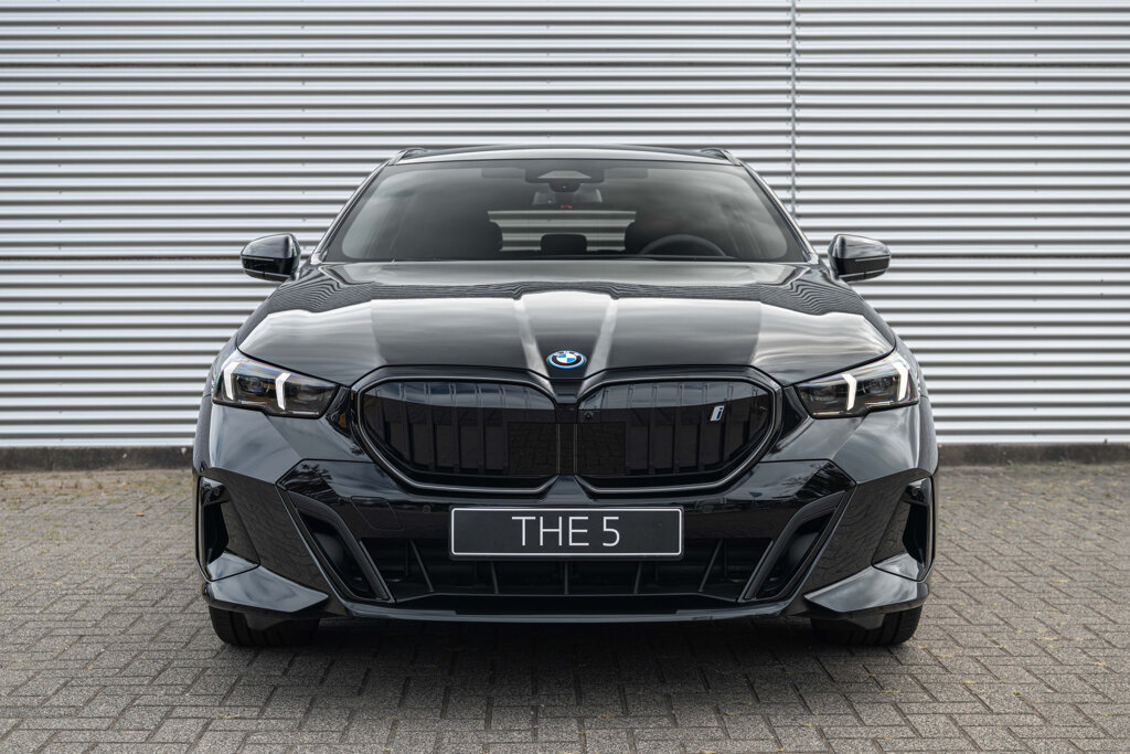 BMW i5 10