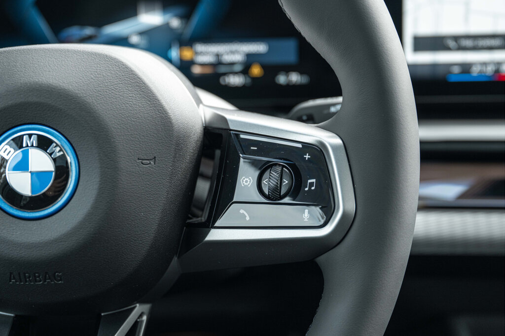 BMW i5 35