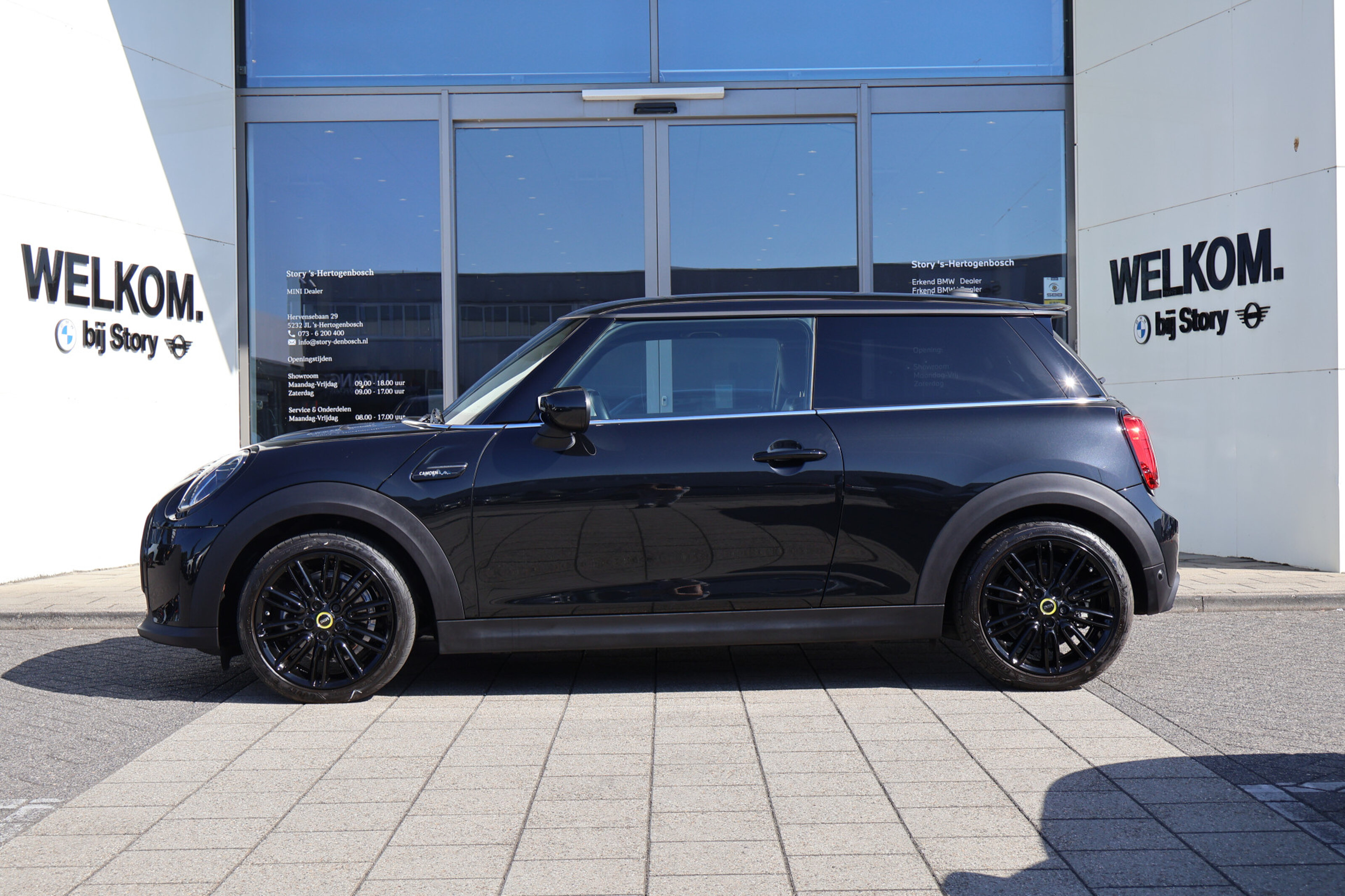 MINI Electric Camden Classic