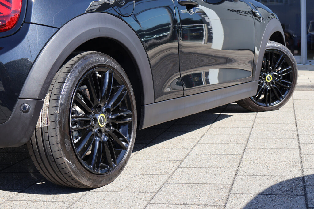MINI Electric 11