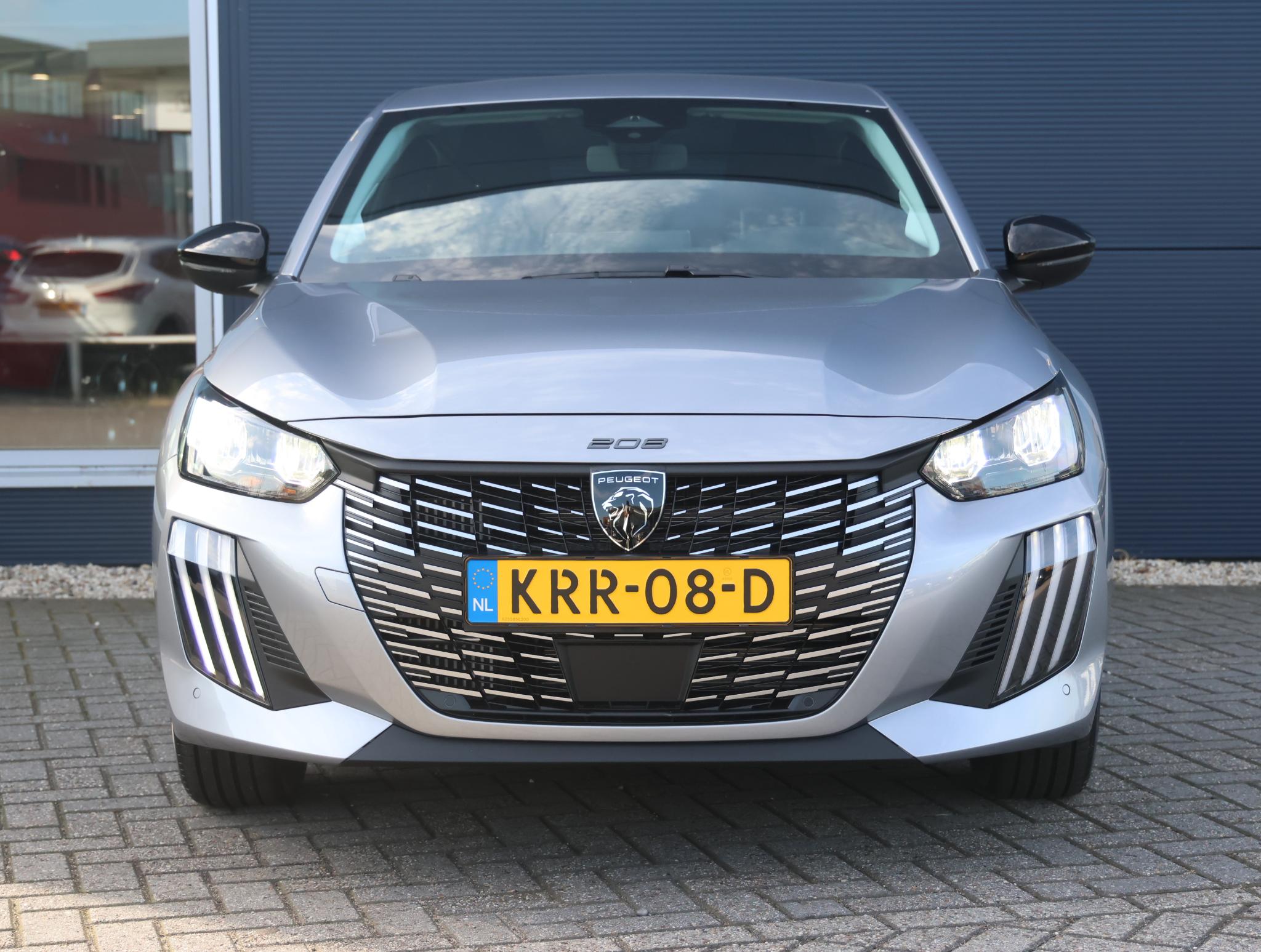 Peugeot 208 1.2 Hybrid 110 e-DCS6 Business - Afbeelding 4