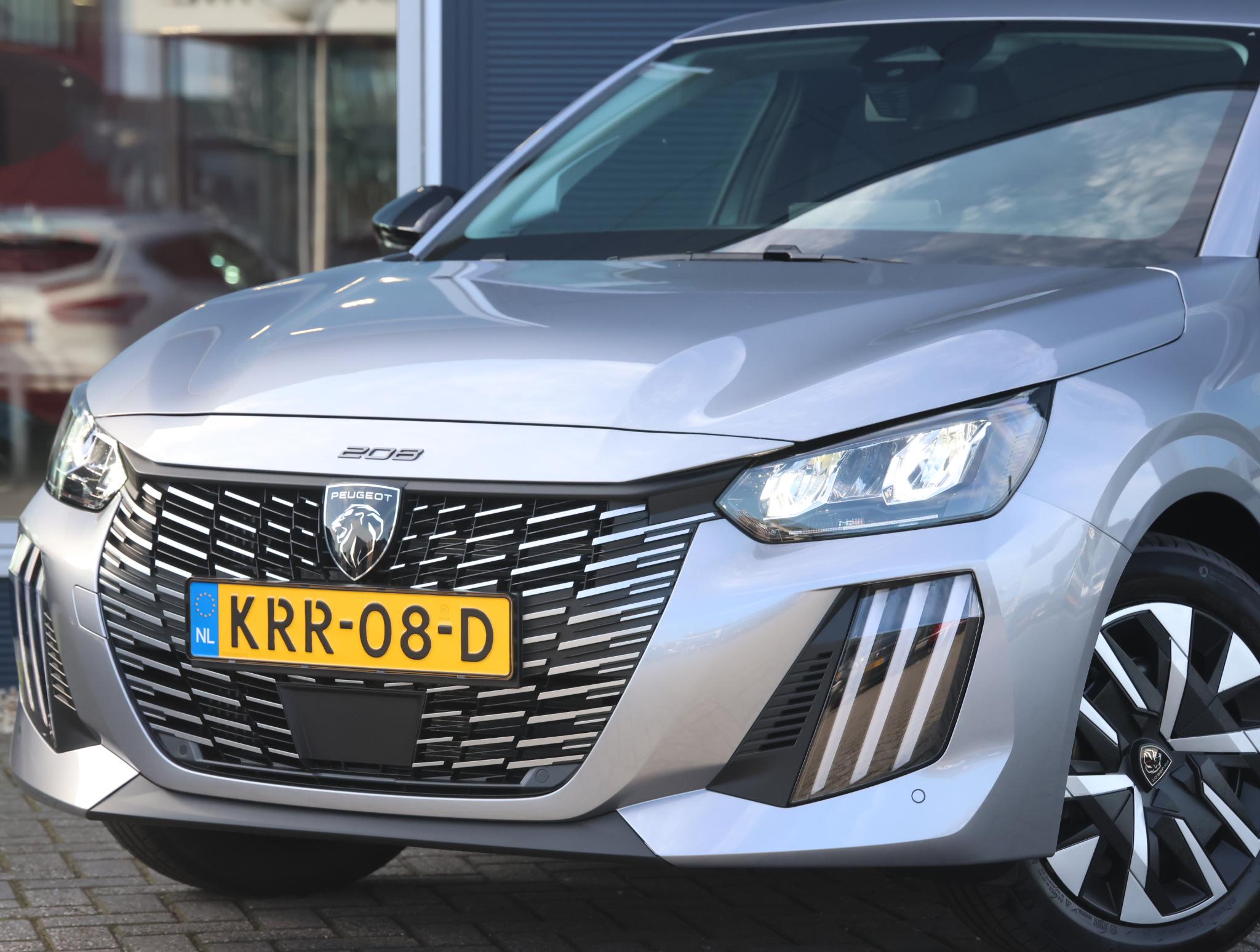 Peugeot 208 1.2 Hybrid 110 e-DCS6 Business - Afbeelding 5