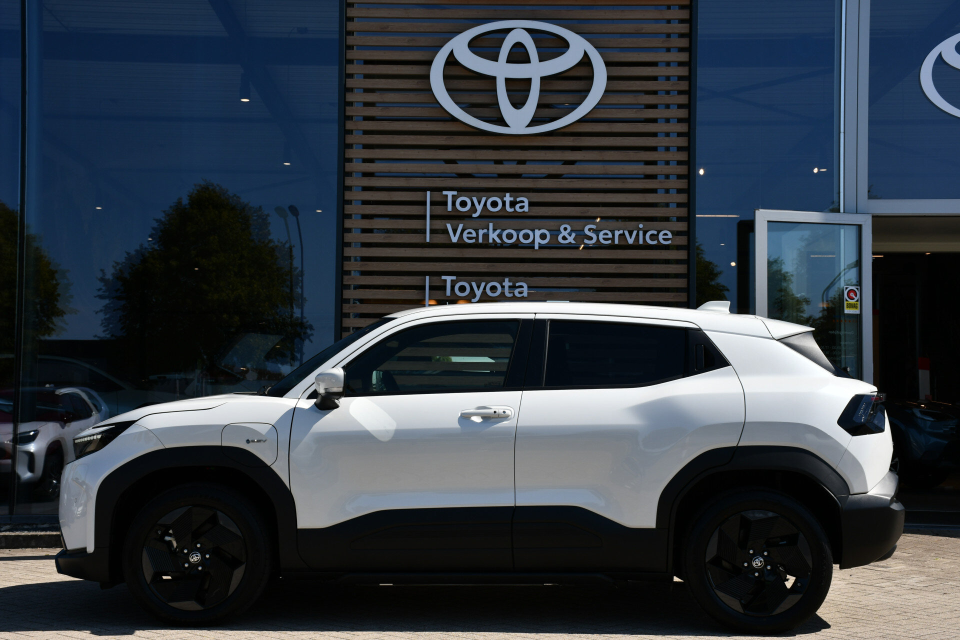 Toyota Urban Cruiser Dynamic 61 kWh Automaat 175pk - Afbeelding 5