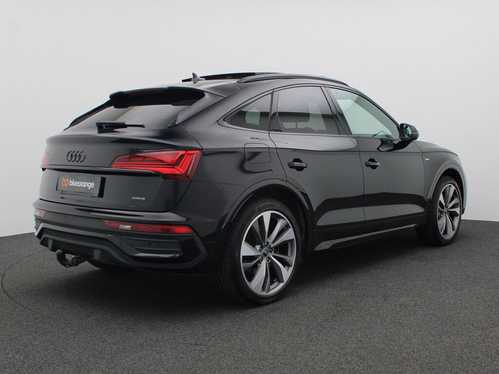 Audi Q5 Sportback 55 TFSI e S edition Competition Pano-Schuifdak, Trekhaak, S-Line, Memorystoel, 21" LM Velgen, Side Assist, Keyless, Elektr. Achterklep, Achteruitrijcamera, Head-up display, - Afbeelding 4