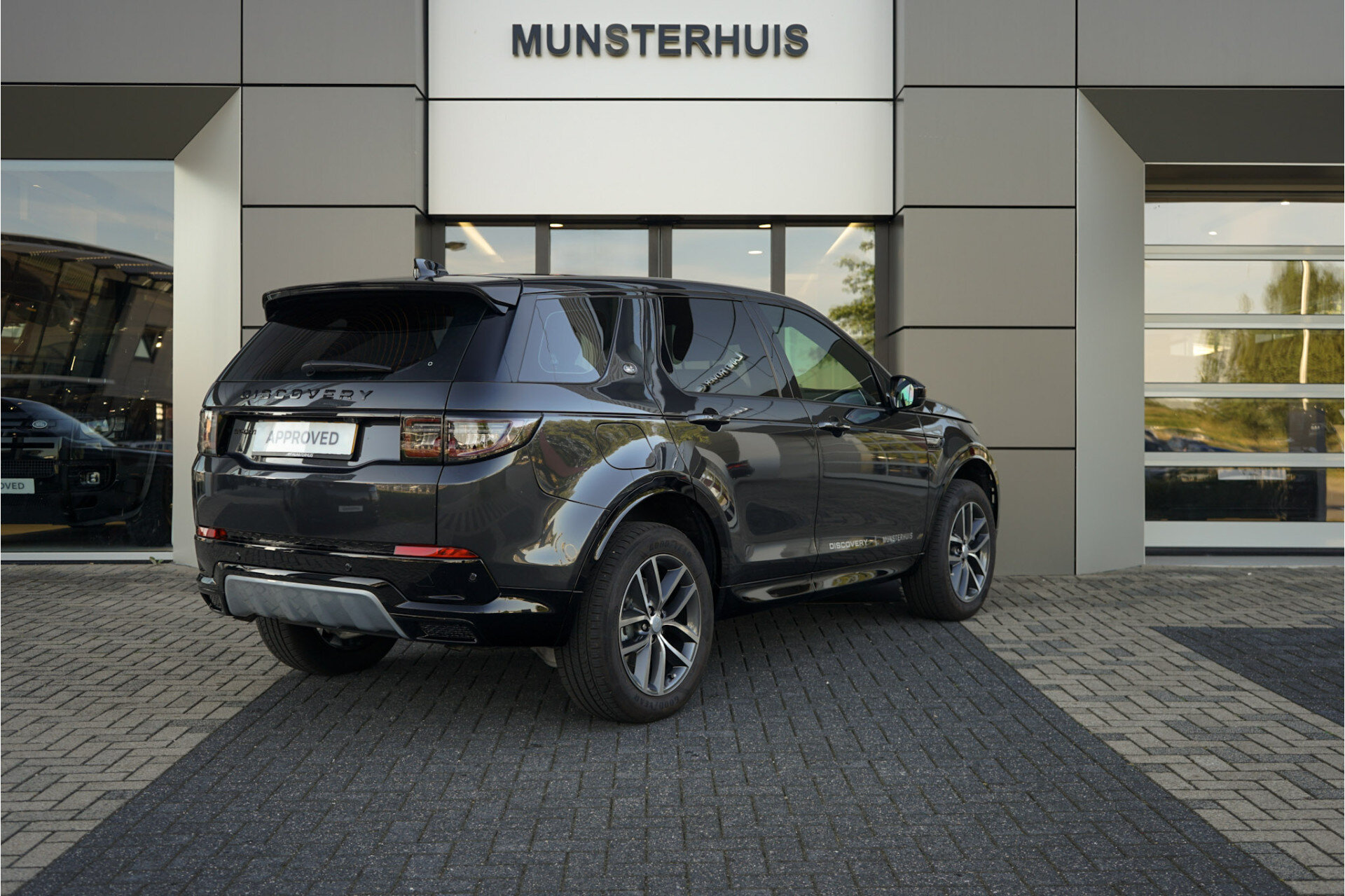 Land Rover Discovery Sport P270e PHEV Business Edition Dynamic - Afbeelding 2