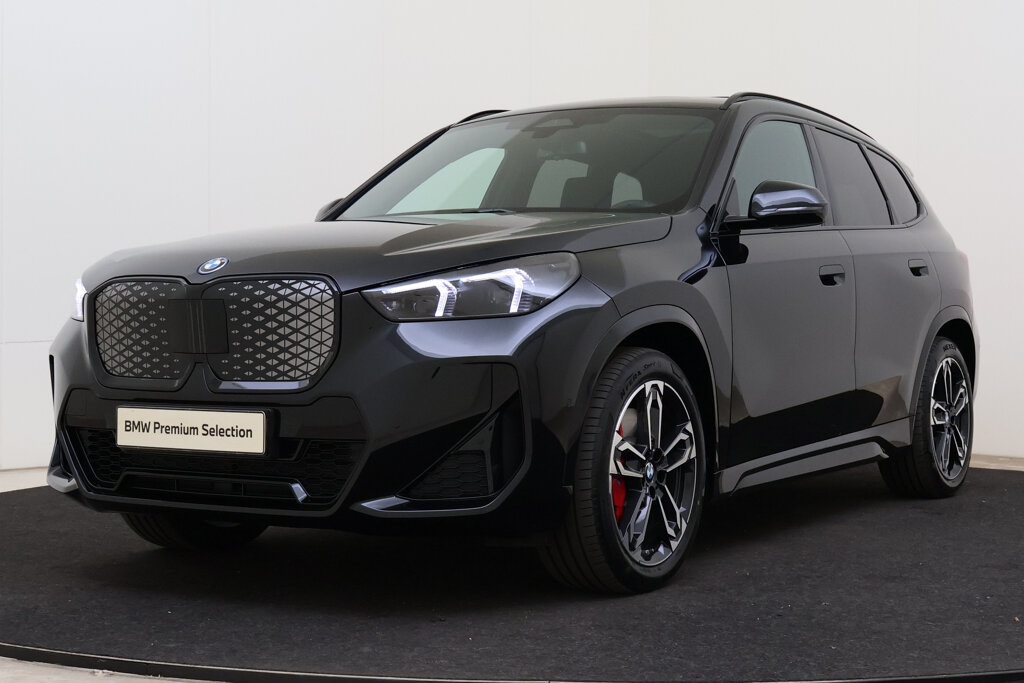 BMW iX1 360
