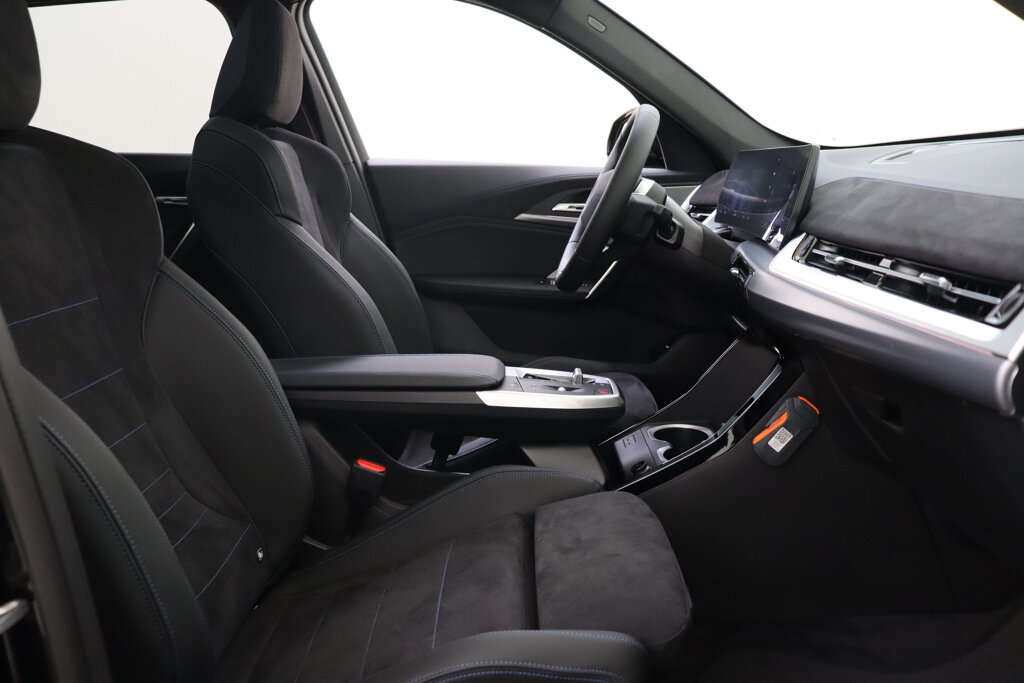 BMW iX1 19