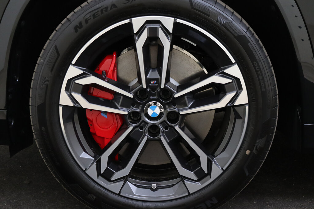 BMW iX1 64