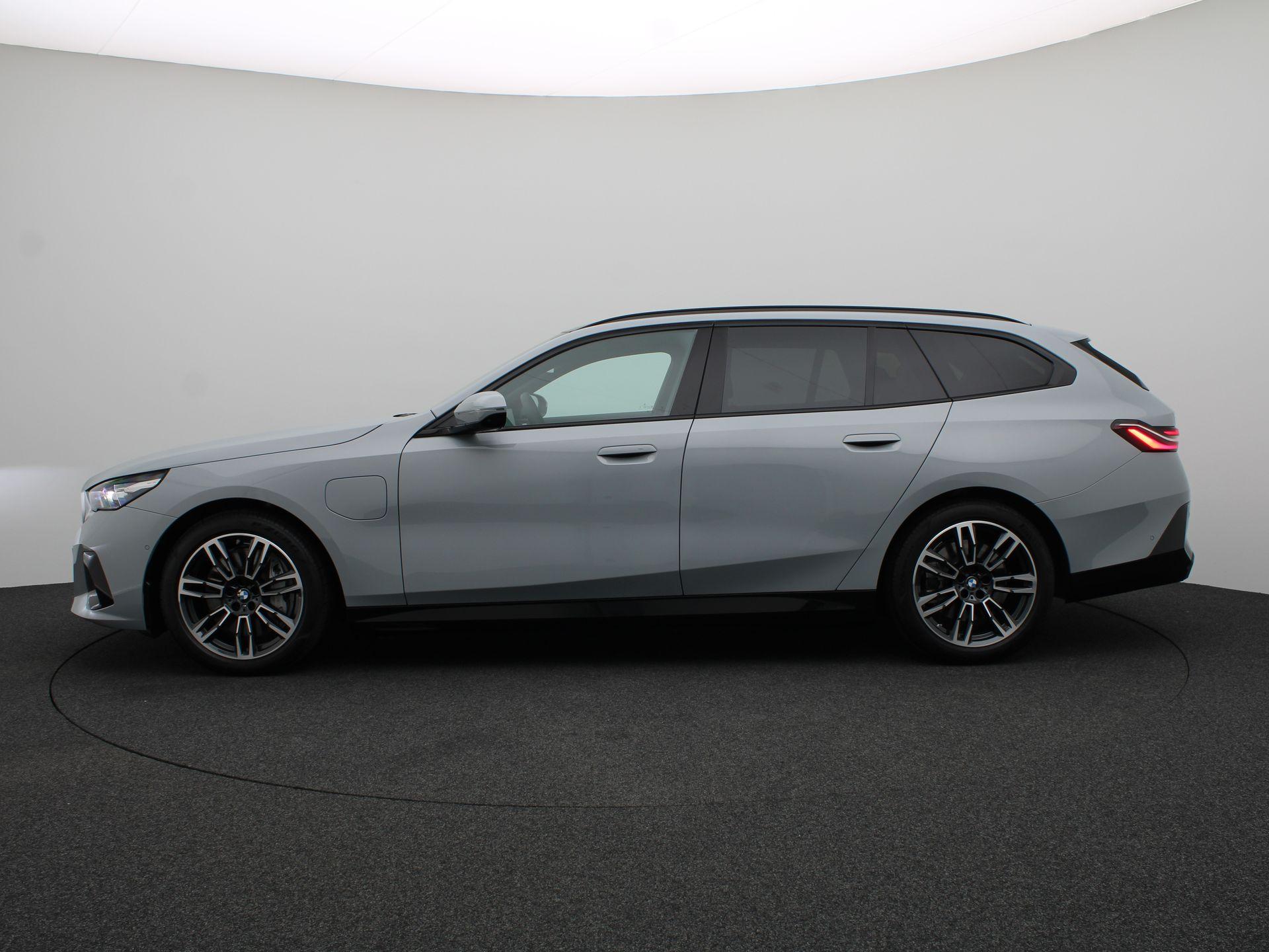 BMW 5 Serie Touring 550e xDrive - Afbeelding 4