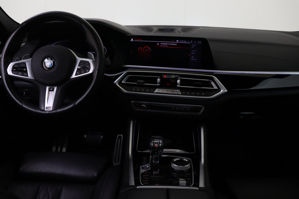 BMW X6 28