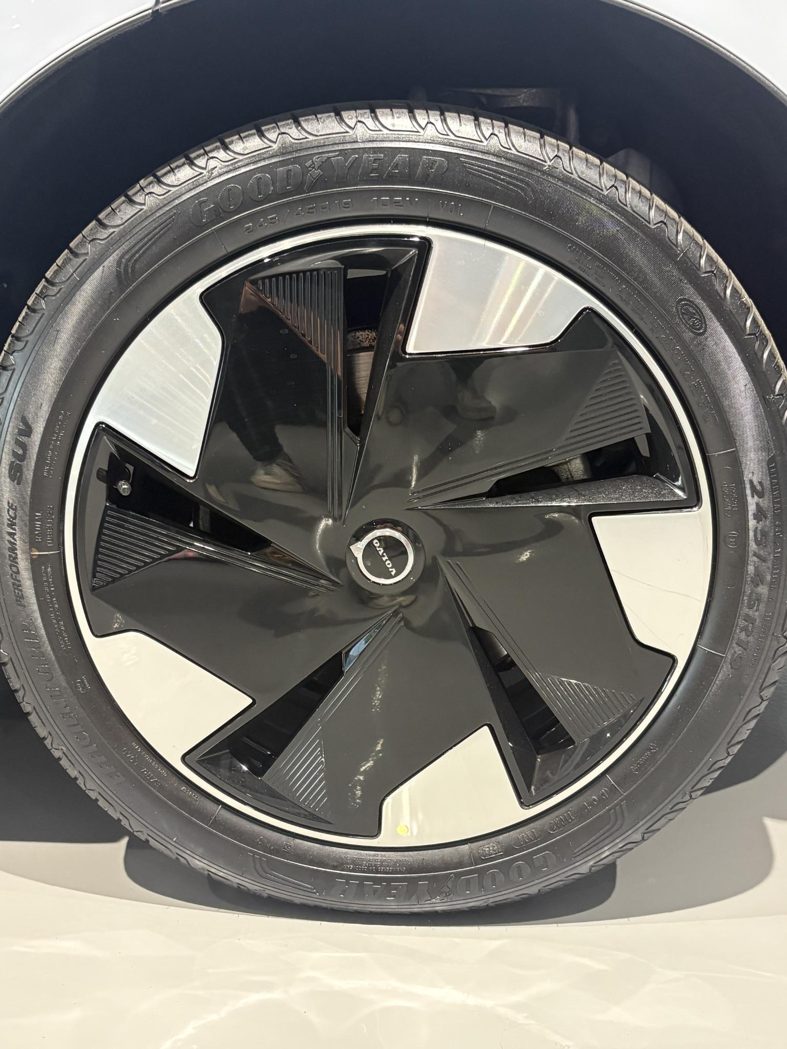 Volvo EX30 Single Motor Extended Range Plus 69 kWh - Afbeelding 5