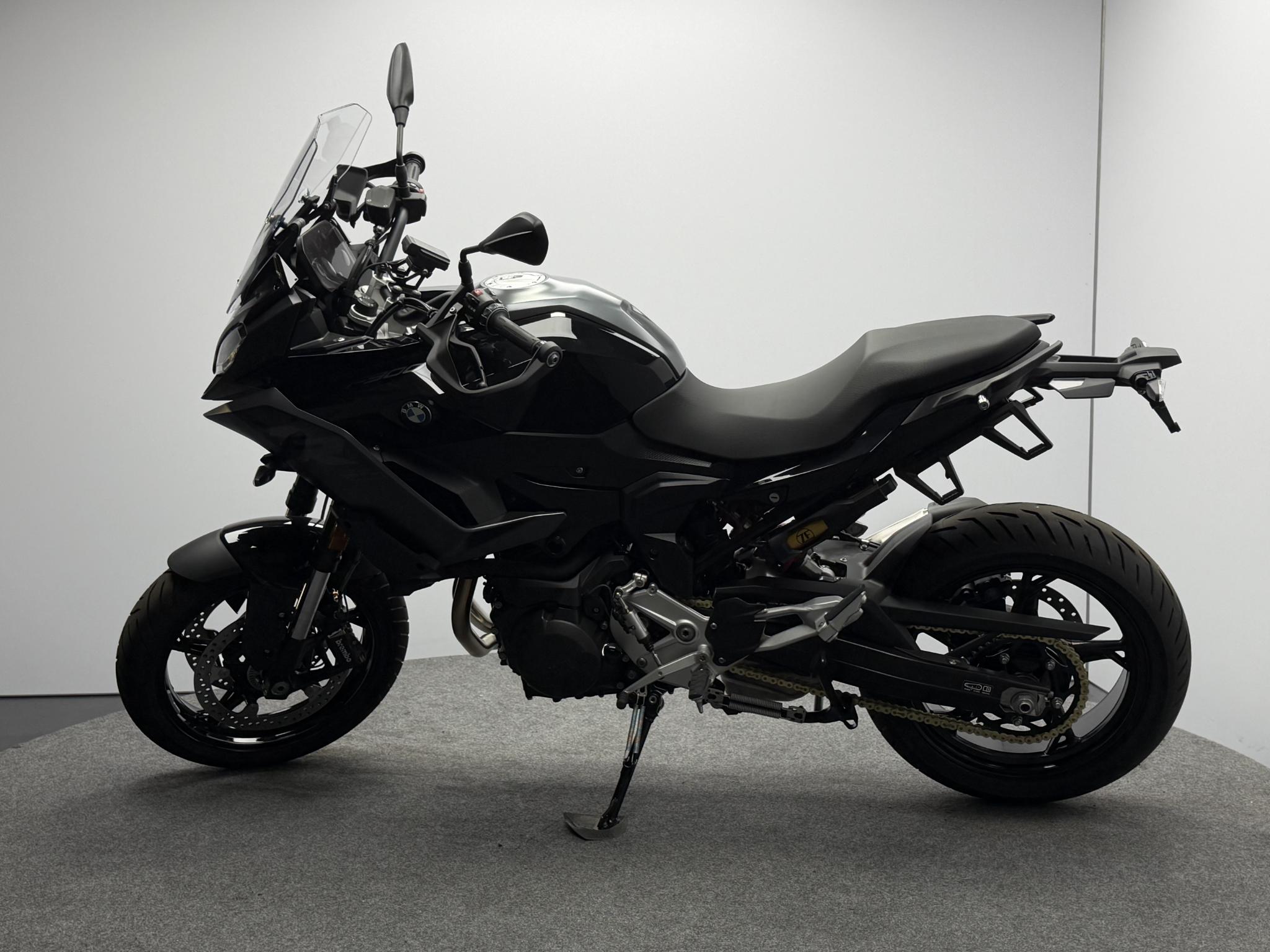 BMW Motorrad F 900 XR Triple Black - Afbeelding 5