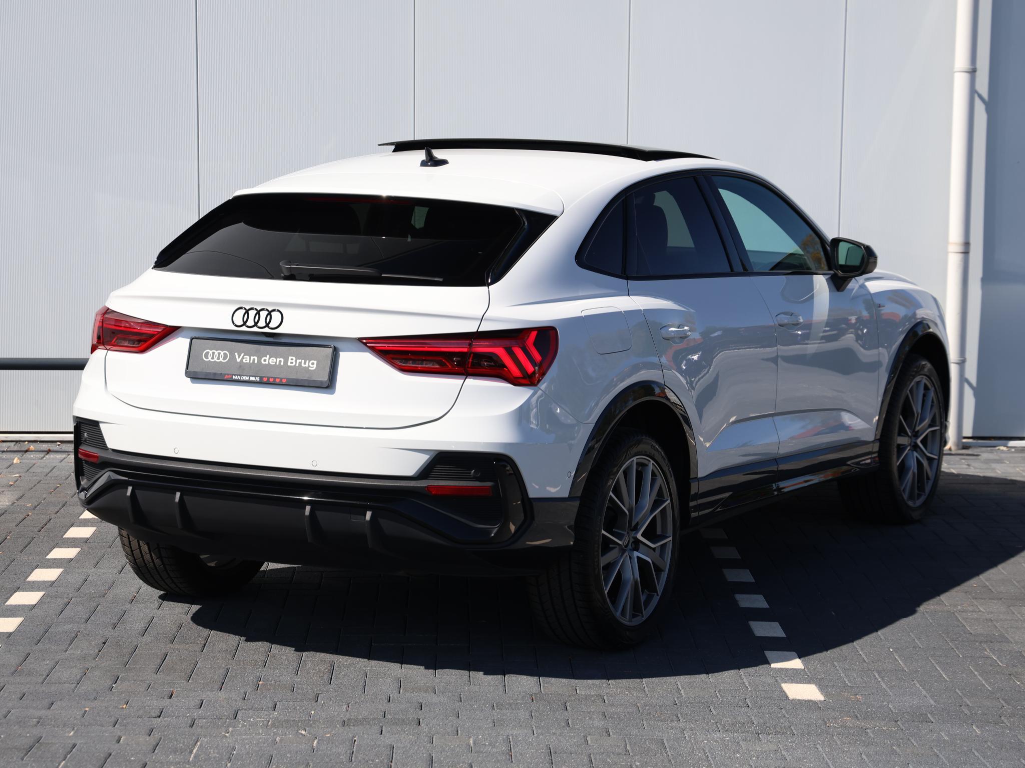 Audi Q3 Sportback 45 TFSI e Edition - Afbeelding 5